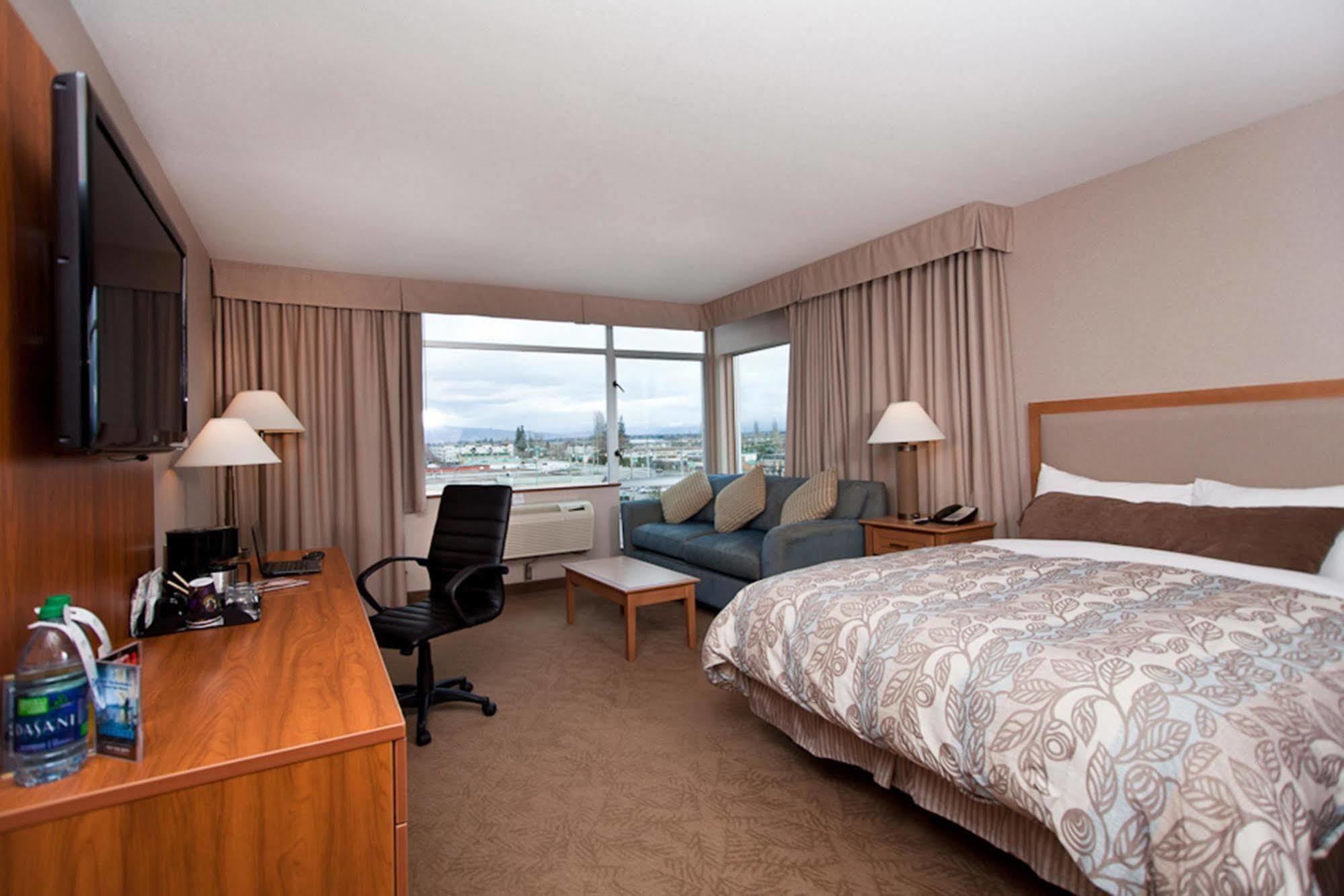 Coast Hotel & Convention Centre Langley Dış mekan fotoğraf